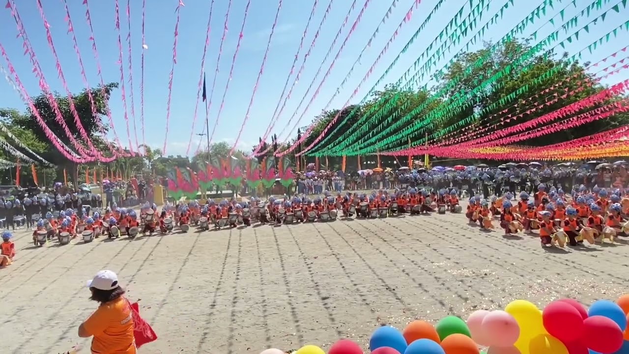 Tambayayong festival of Romana C Acharon Central Elementary School massdance competition (grade 5)