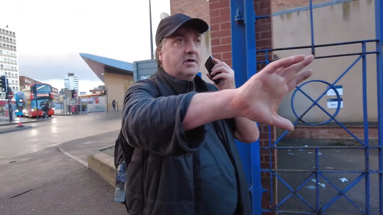 DONT FILM ME! THE POLICE WILL TAKE YOUR CAMERA 📷 👍
