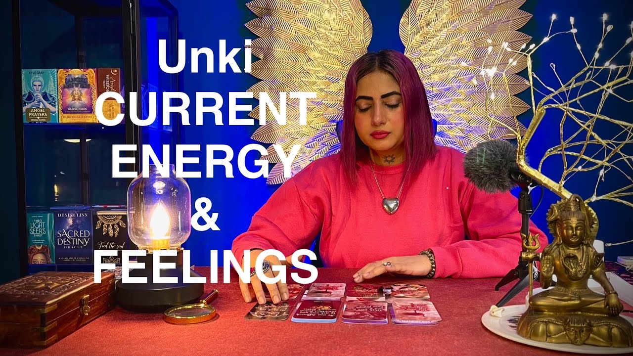 Person on your mind : Current Feeling/emotions of your person💞Hindi tarot card reading