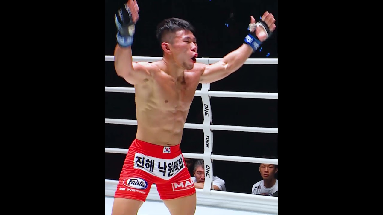 Hu Yong is RELENTLESS 💥 The Chinese sensation collides with Danny Kingad at ONE Fight Night 40!