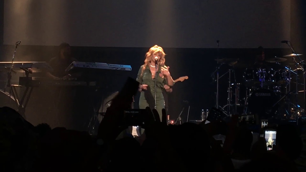 Faith Evans 