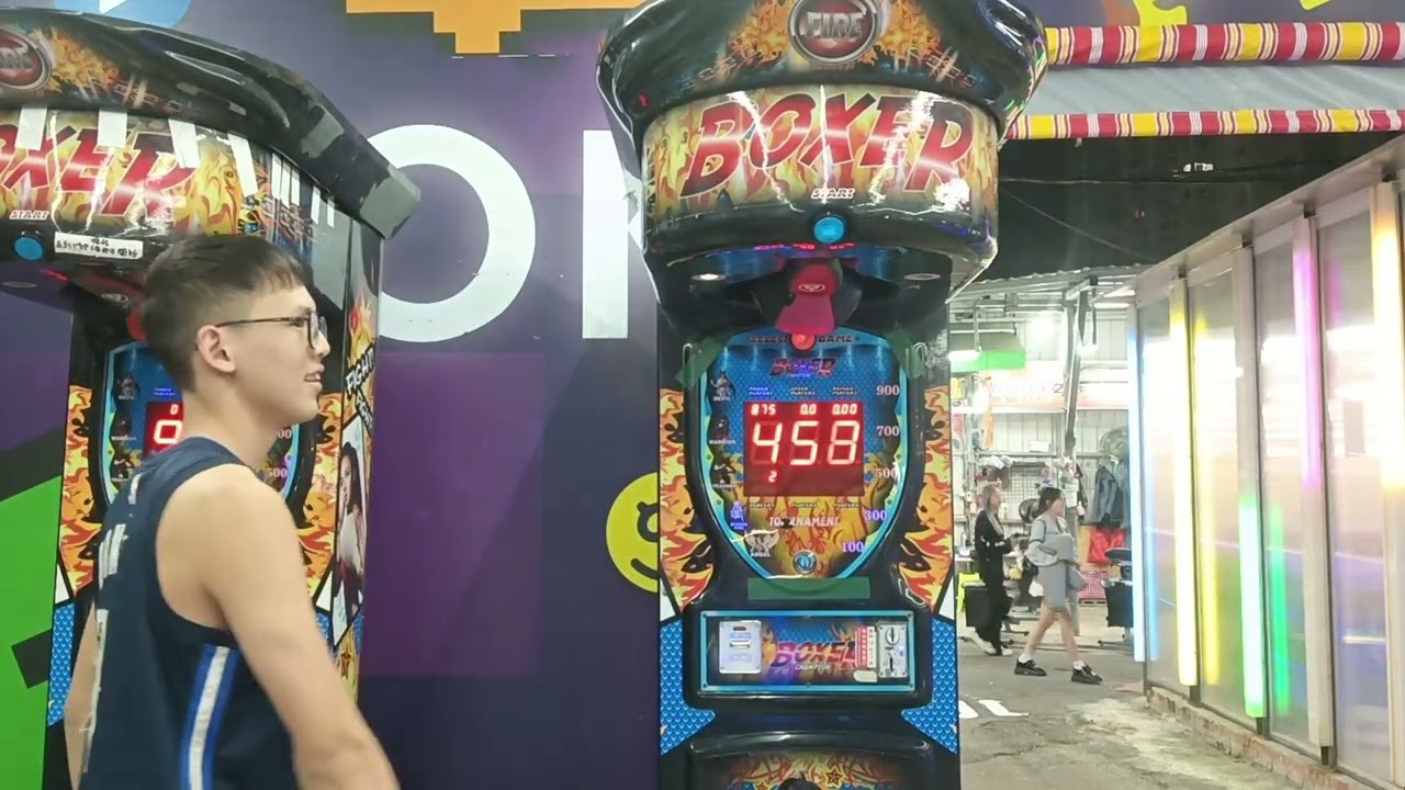 1個月多沒有來這個地方打2代美式拳擊機 ，能打出幾分？