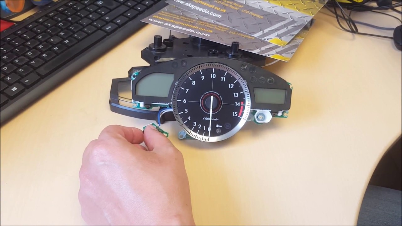 Yamaha R1 2006-08 Speedometer repair and strip down