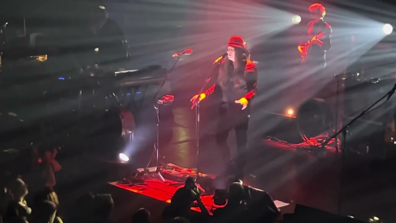 Archive « controlling crowds » Luxembourg Rockhal 03/02/2025