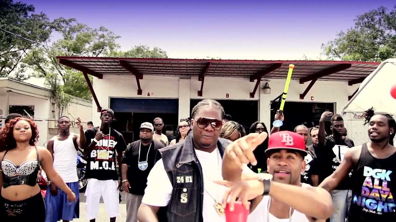 Sity Boi Feat Lil Kee - TIGHTEN UP (Booking 813-495-6417)