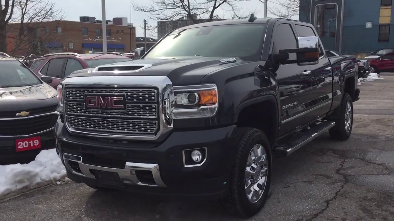 Pre Owned 2018 GMC Sierra 2500HD 4WD Crew Cab Denali 6.6L Duramax Diesel Darek Slate Oshawa #200284A