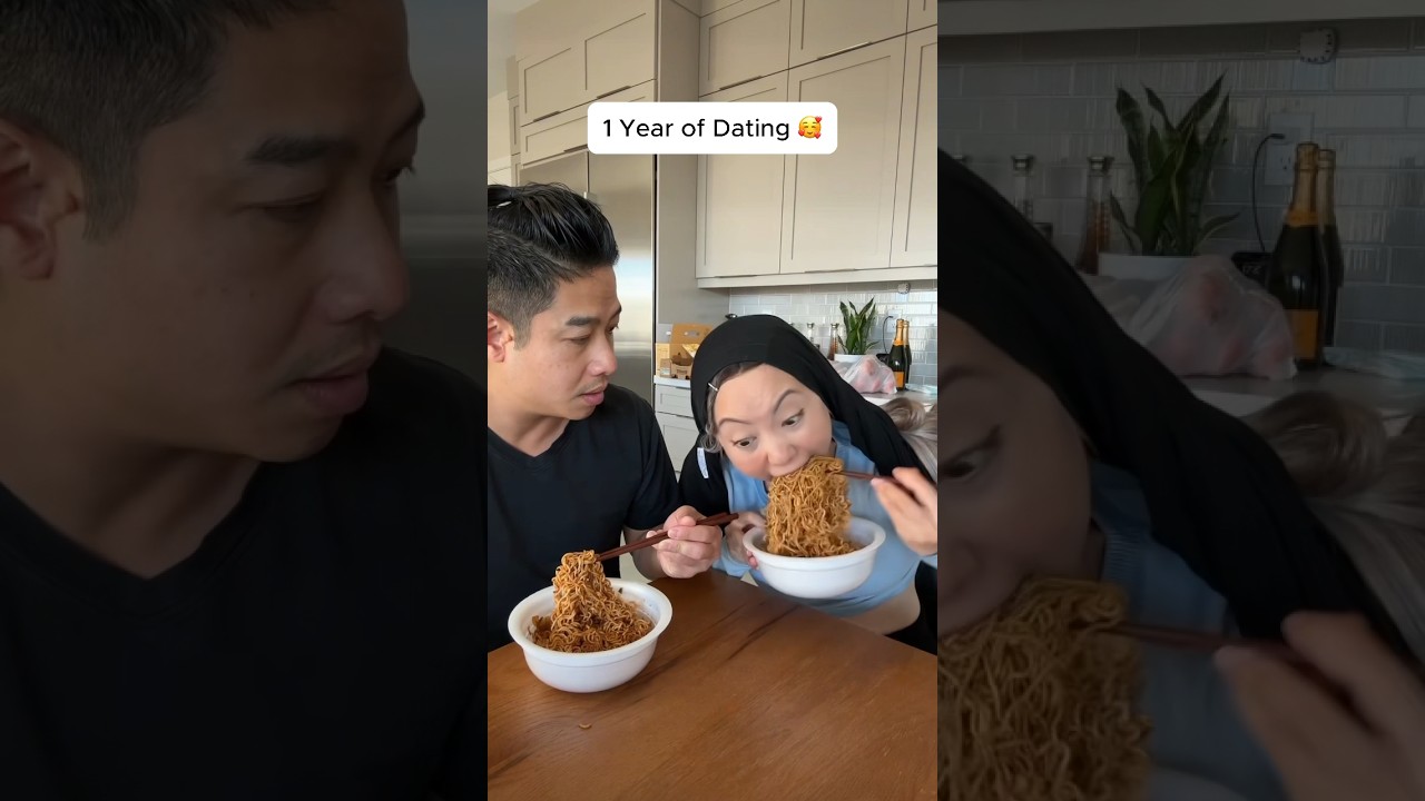 EATING WITH YOUR GIRLFRIEND BE LIKE 😋🍜 #couple #relationship #dating