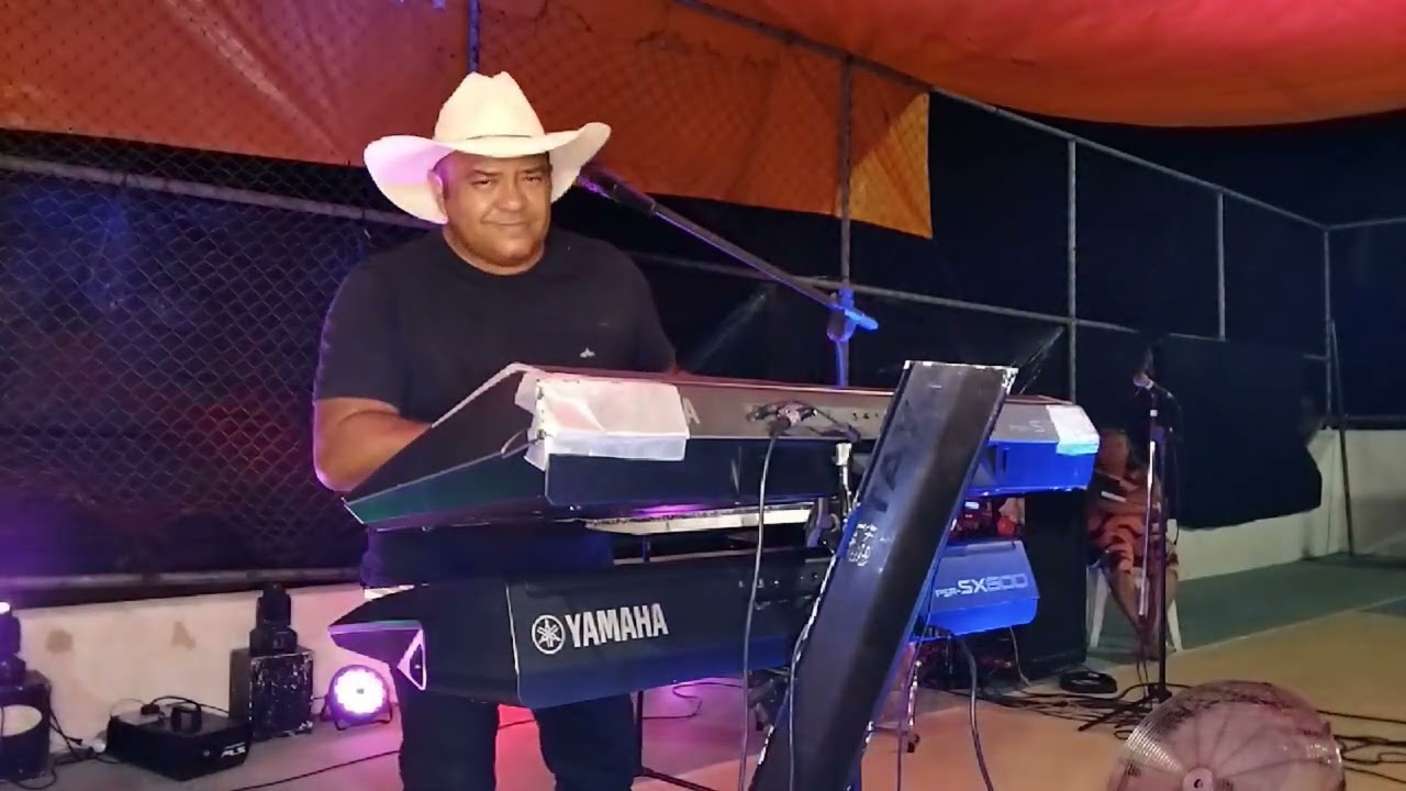 SÓ AS MELHORES - ROBERTINHO NA PISADA AO VIVO EM POÇO DE PEDRA/RN #omelhorxotebregadobrasil