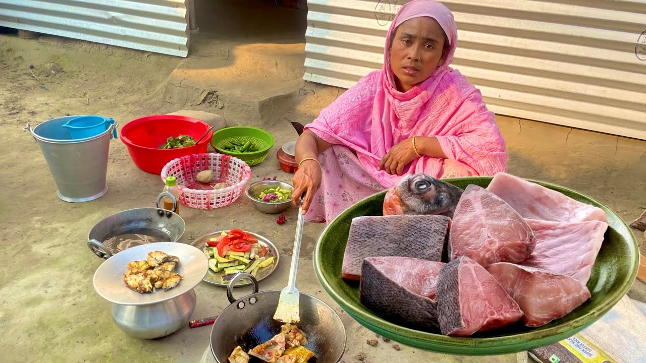 সেহরি স্পেশাল রূপচাঁদা মাছ টমেটো বেগুন দিয়ে| Sehri Special Rupchanda Fish Curry|Bangla Home Cooking