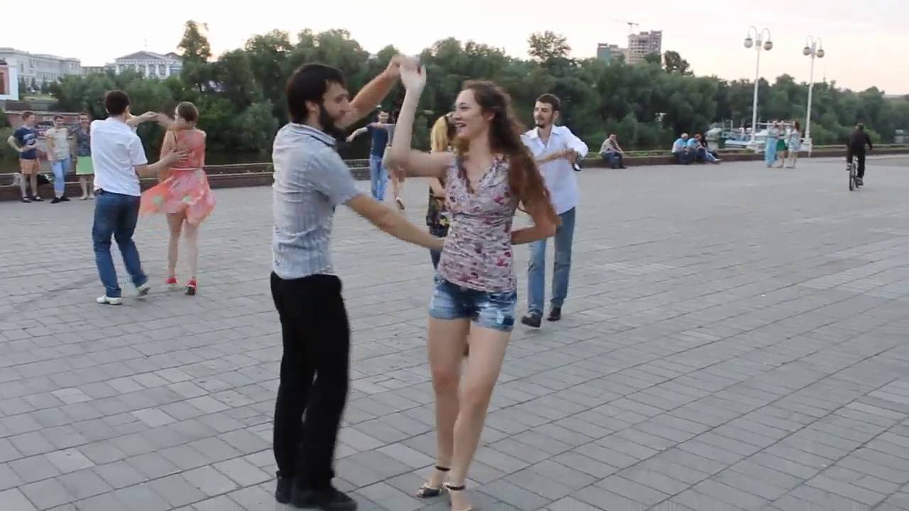YouDance Хастл/бачата опен эйр! (от 09.07.2016 г.).