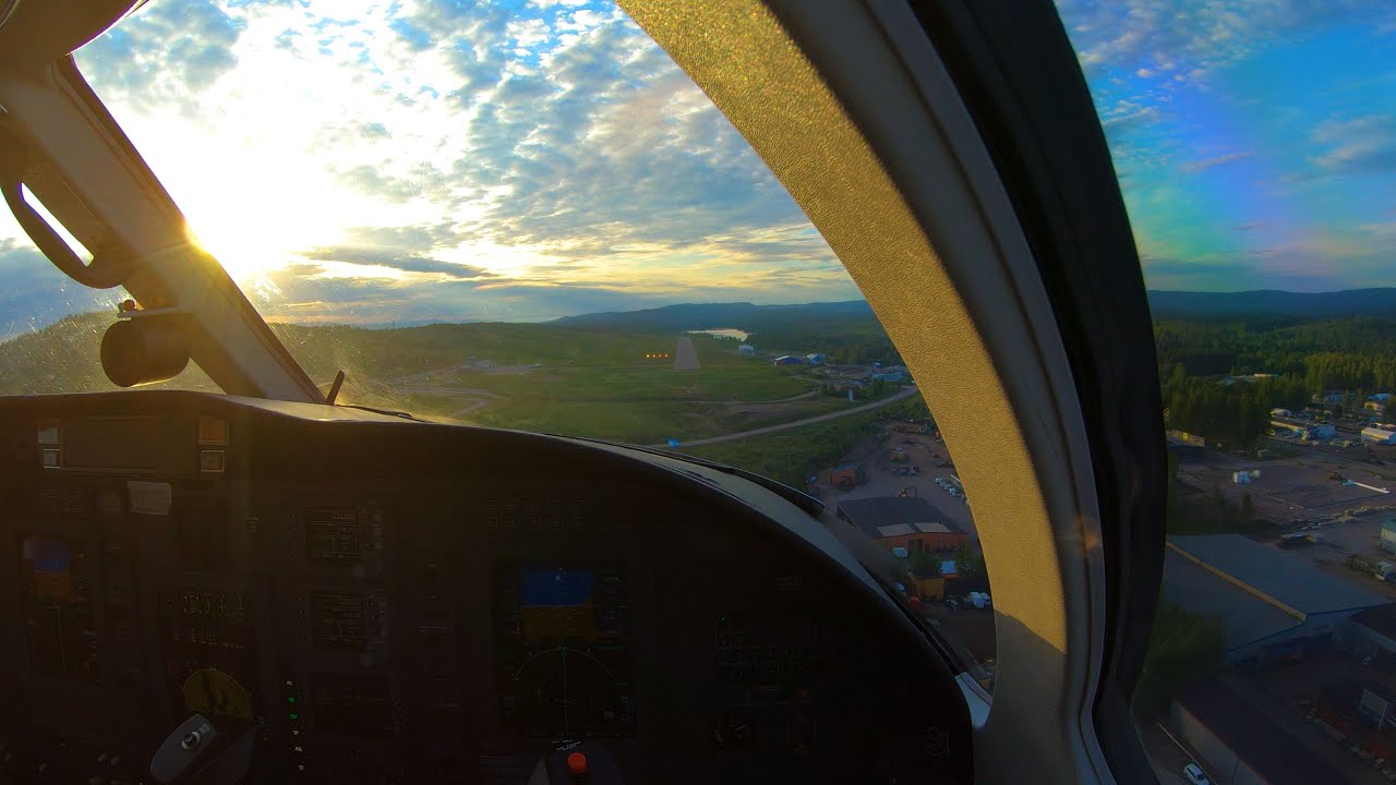Cessna Citation CJ3 SHORT FIELD Cockpit Landing Torsby, Sweden (4K)