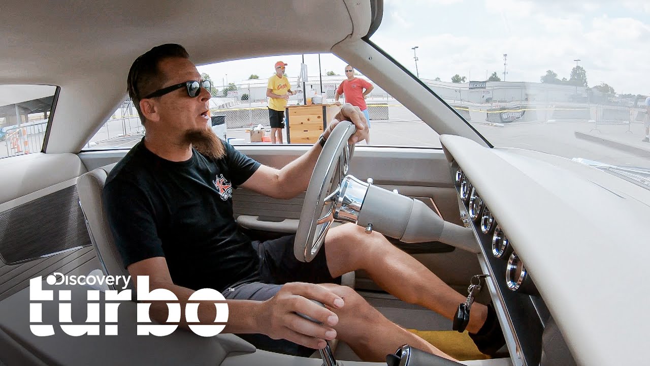 Visitando una enorme exposici&oacute;n de autos cl&aacute;sicos  | Al Estilo Kindig | Discovery Turbo