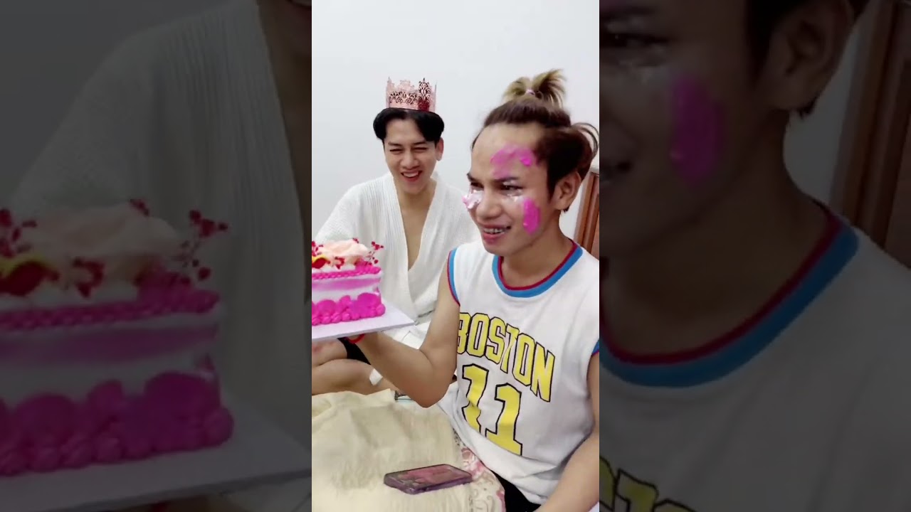 Happy birthday  ប្រពន្ធចុង 🤭 🎁🎊🎉🎂🎈  ​