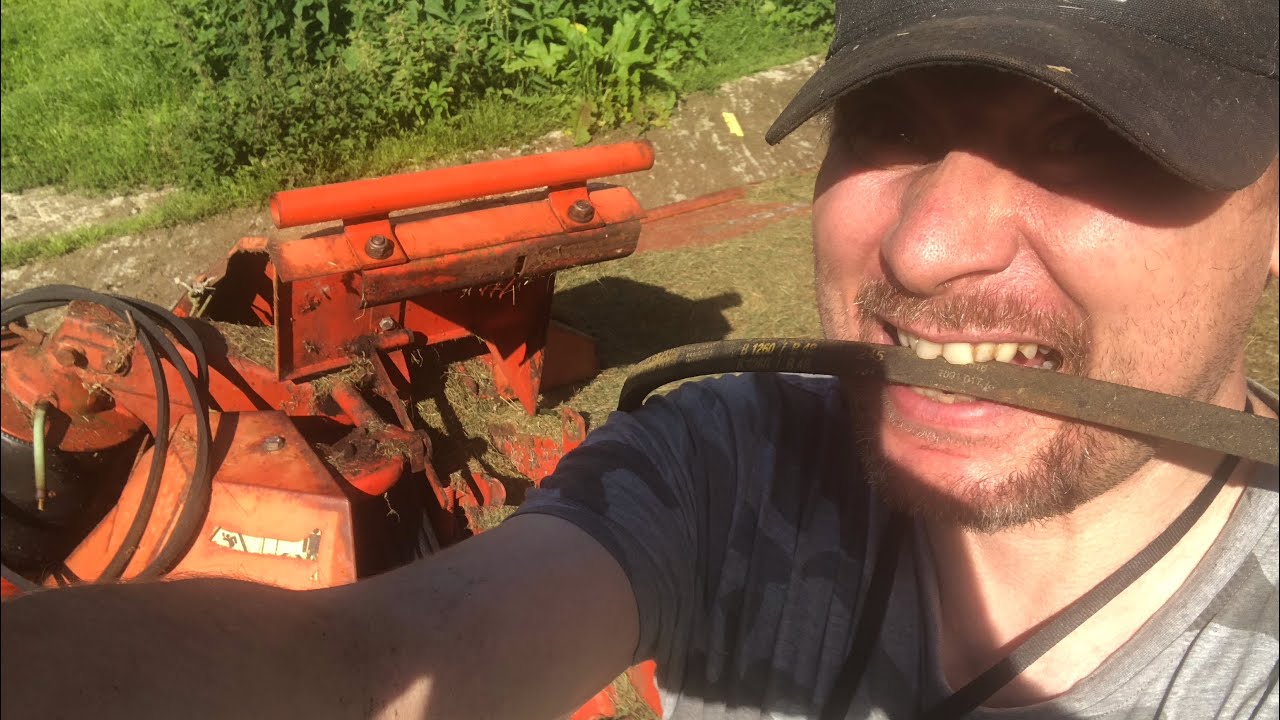 My Kuhn mower has chewed it’s belts so let’s fix it !
