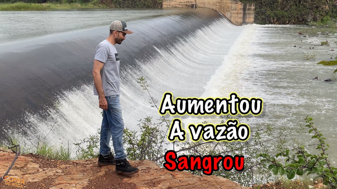 A barragem de Anagé no rio gavião transbordou ( sangrou)