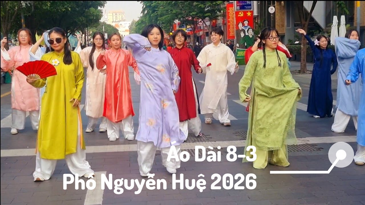 ÁO DÀI 8 THÁNG 3 PHỐ NGUYỄN HUỆ SÀI GÒN