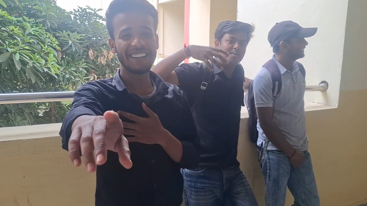 Masti in college. 🤪