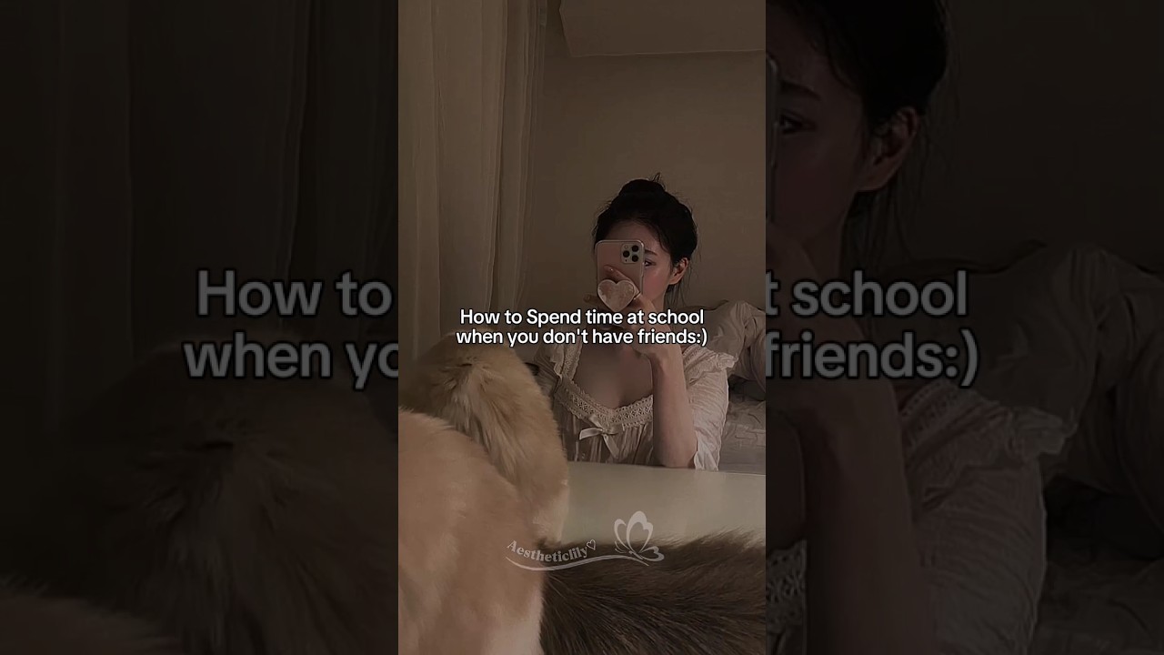 How to Spend time at school when you have no friends🙂 (Requested)#a_lily