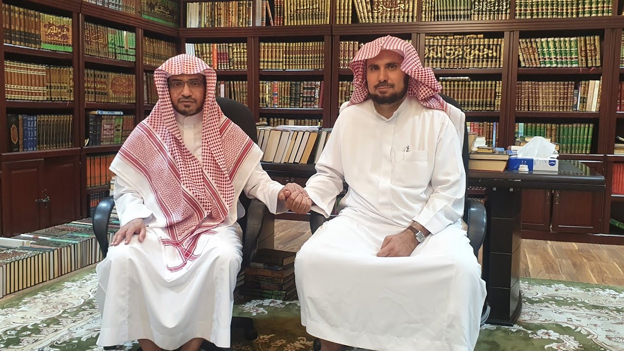 زيارة الشيخ صالح المغامسي ومكتبته في المدينة المنورة مع بعض أهالي مدينة الجبيل يوم الجمعة ١٤٤٣/١١/١١