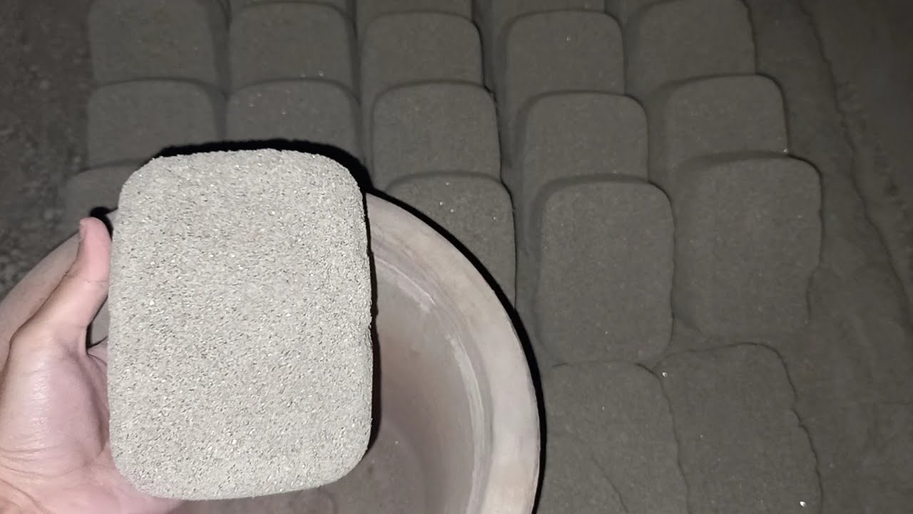 #Asmr:💖Pure Sand Crispy Smokey Bricks Dusty Dry+Water Crumbling& Smashing In Clay Pot🏺 @asmranalmun