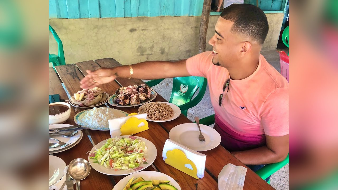 Cuánto Se Gasta En Comida En Un Día En  República Dominicana 🇩🇴 No Lo Vas A Creer / BonVoyage 3D