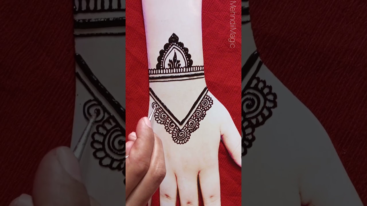 Beautiful And Simple Back Hand Mehndi Design #2025 #mehndidesign #aestheic #youtubeshorts #shorts
