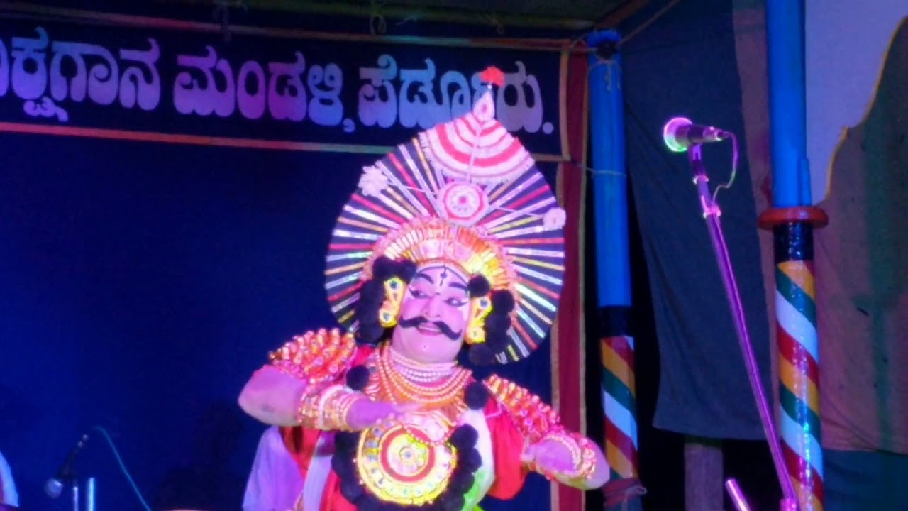 Yakshagana ಶತಮಾನಂ ಭವತಿ. Thombattu vishwanth pravesha
