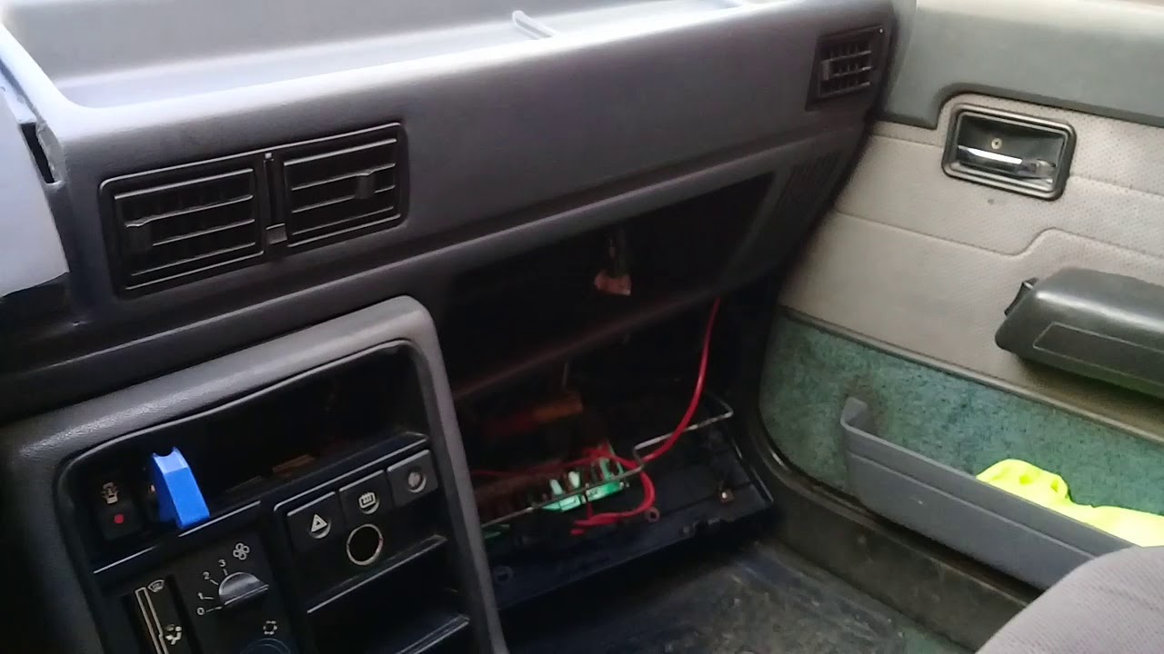 Torpedo renault 9 de fibra de vidrio. Una basura