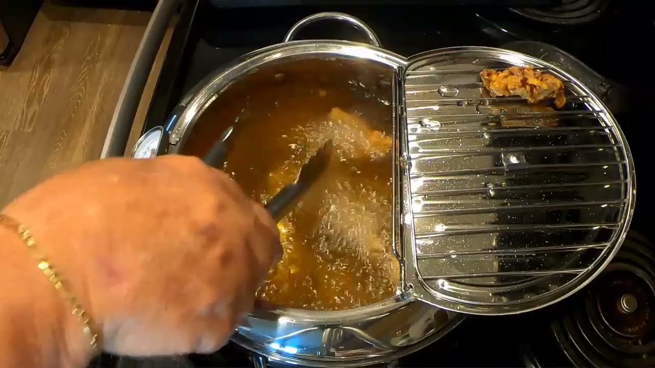 The Ultimate Asian Fry Pot: A Must-have Kitchen Essential!