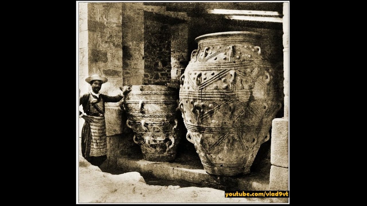 Ancient palace of Minos at Knossos in Crete