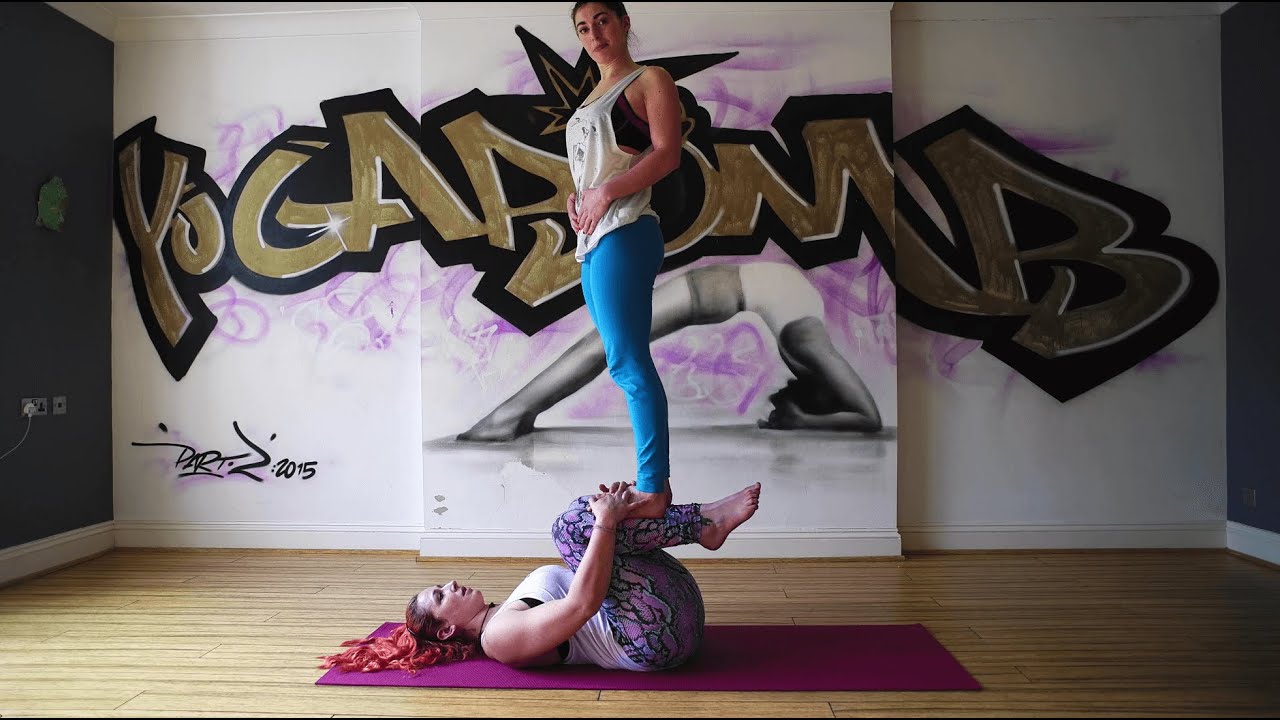 Acroyoga tutorial: Foot to shin! Suitable for total beginners with fun variations for inter/adv :)
