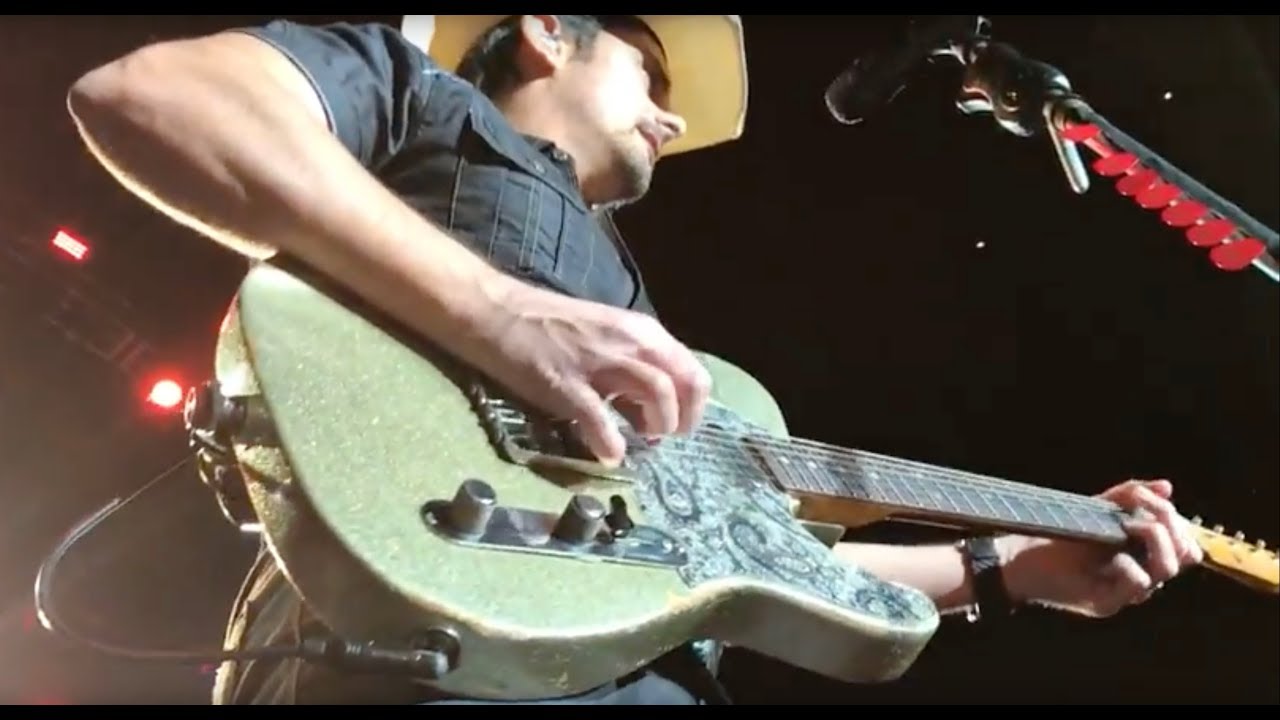 Brad Paisley Live  - Weekend Warrior World Tour 1-25-2018 - 