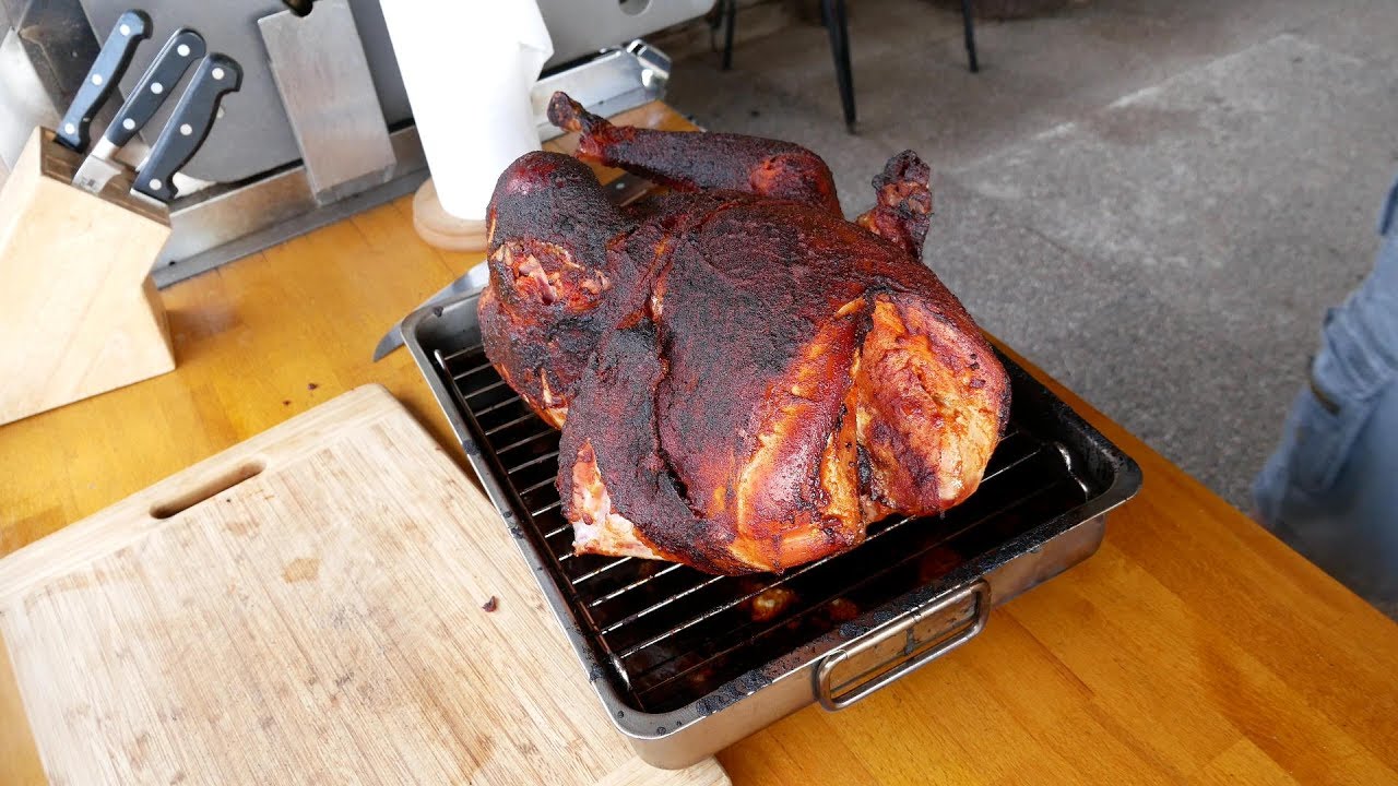 #26 Pomalu grilovaná krůta v keramickém grilu