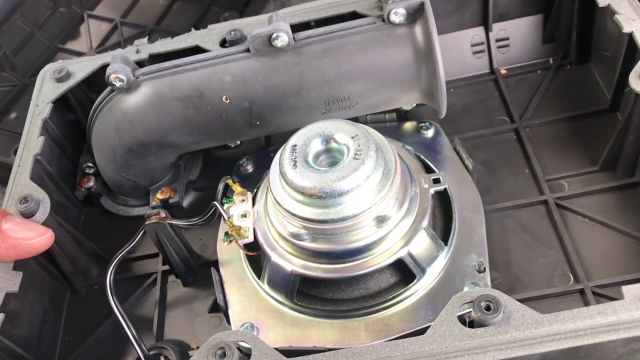 2007 Honda Odyssey Subwoofer