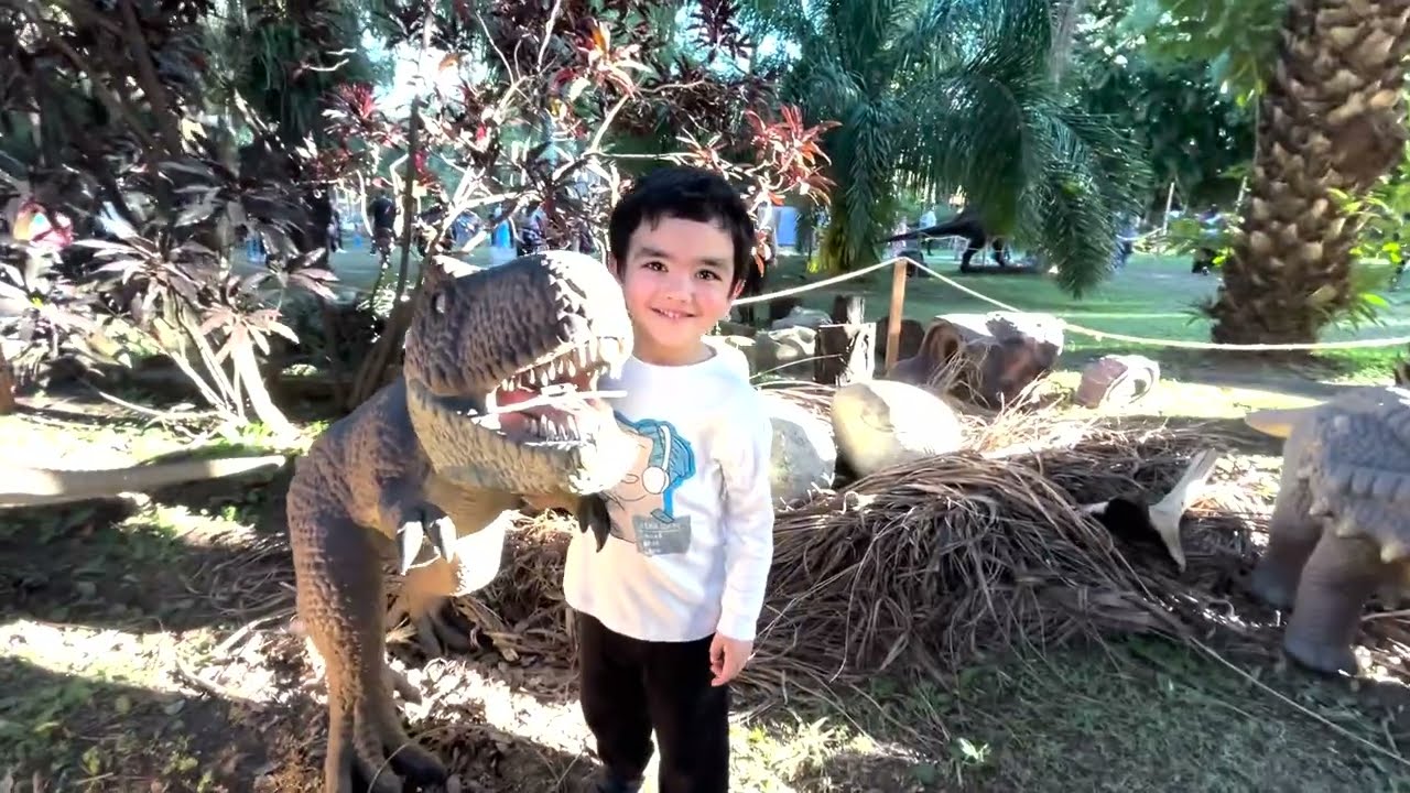 DINOSAURIOS PARA NIÑOS ¡ROAR¡  🦕🦖 | Una Aventura Jurásica