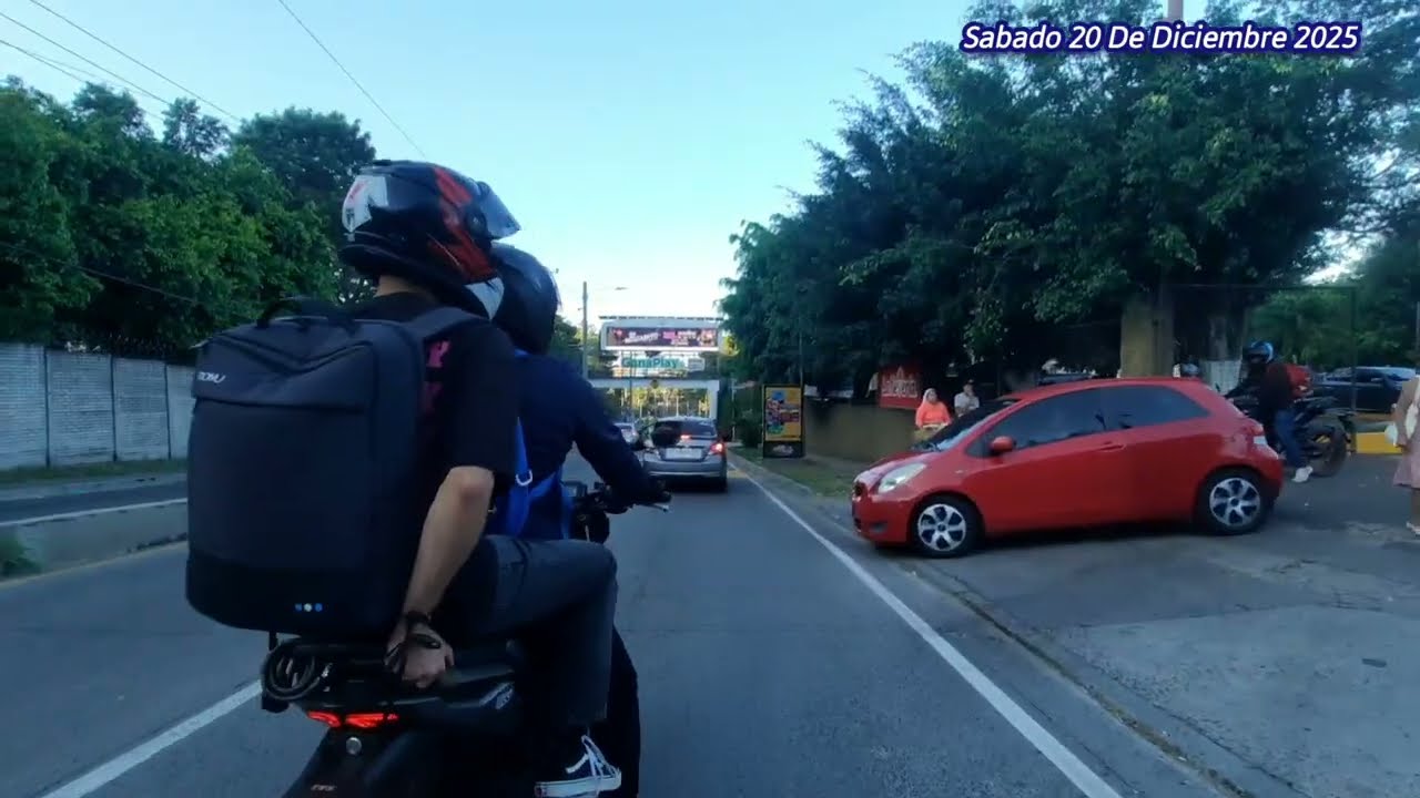Desde Boulevard Orden De Malta, La Libertad, El Salvador Hasta Residencial Cumbres De San Francisco.