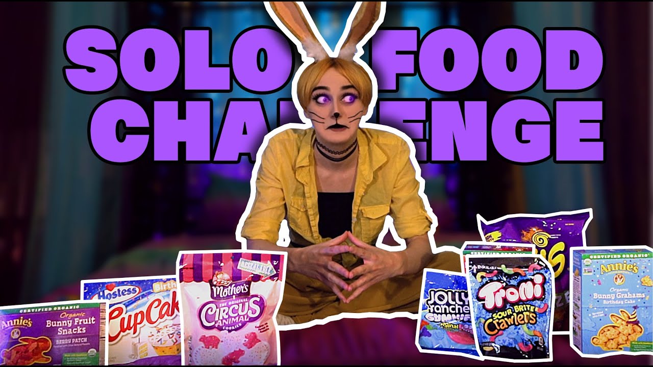 Glitchtrap does a SOLO food challenge!!