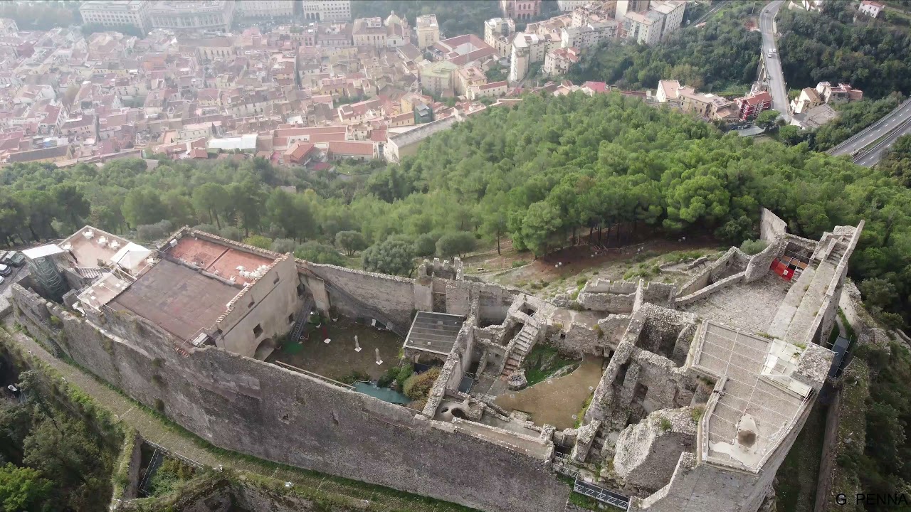 IL CASTELLO SUL MARE