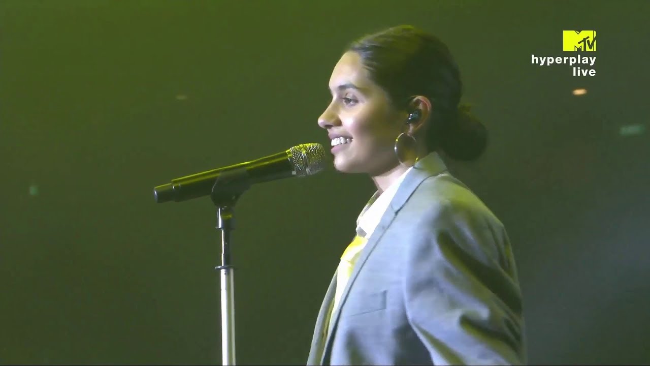 Alessia Cara - Growing Pains (Live at MTV Hyperplay 2018)