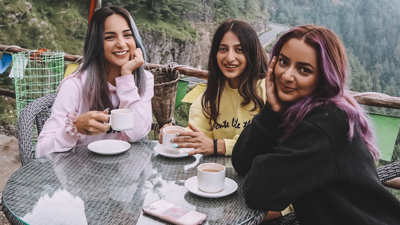 Did someone say girls trip? at Shimla, Narkanda and Jibhi