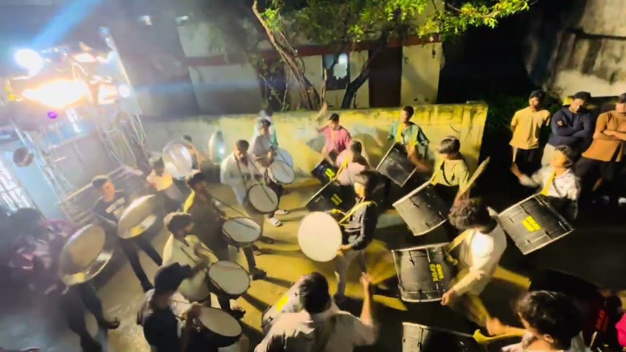 Balaji pad band beats 🥁🔥🎵 #trendingshorts #balajipadband #padband #padbandofficial @Harishbalajiband