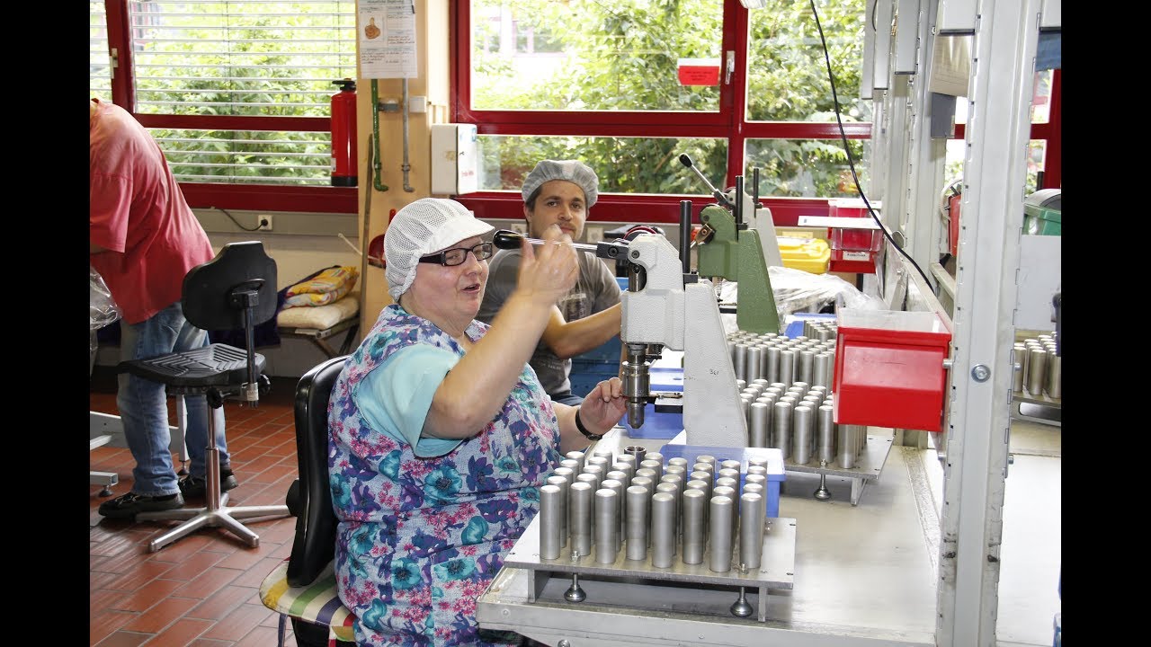 Industriemontage in den Werkstätten unserer Lebenshilfe