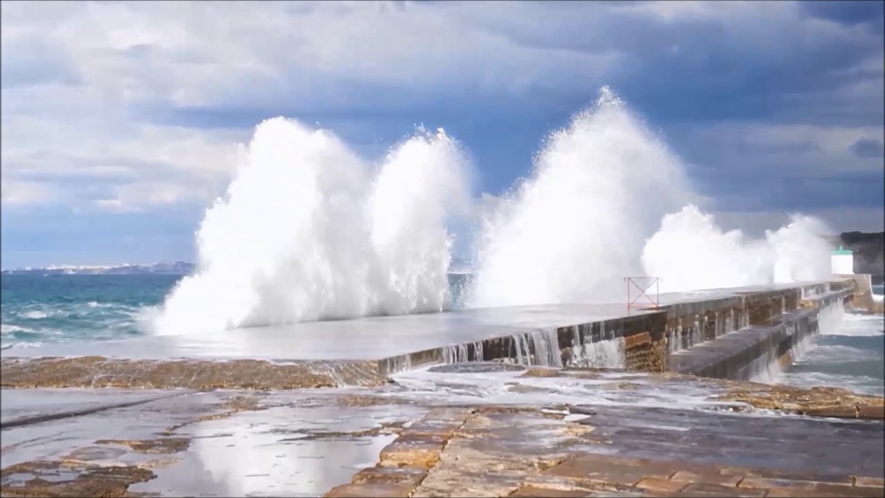 SOCOA, vagues sur digue (64)