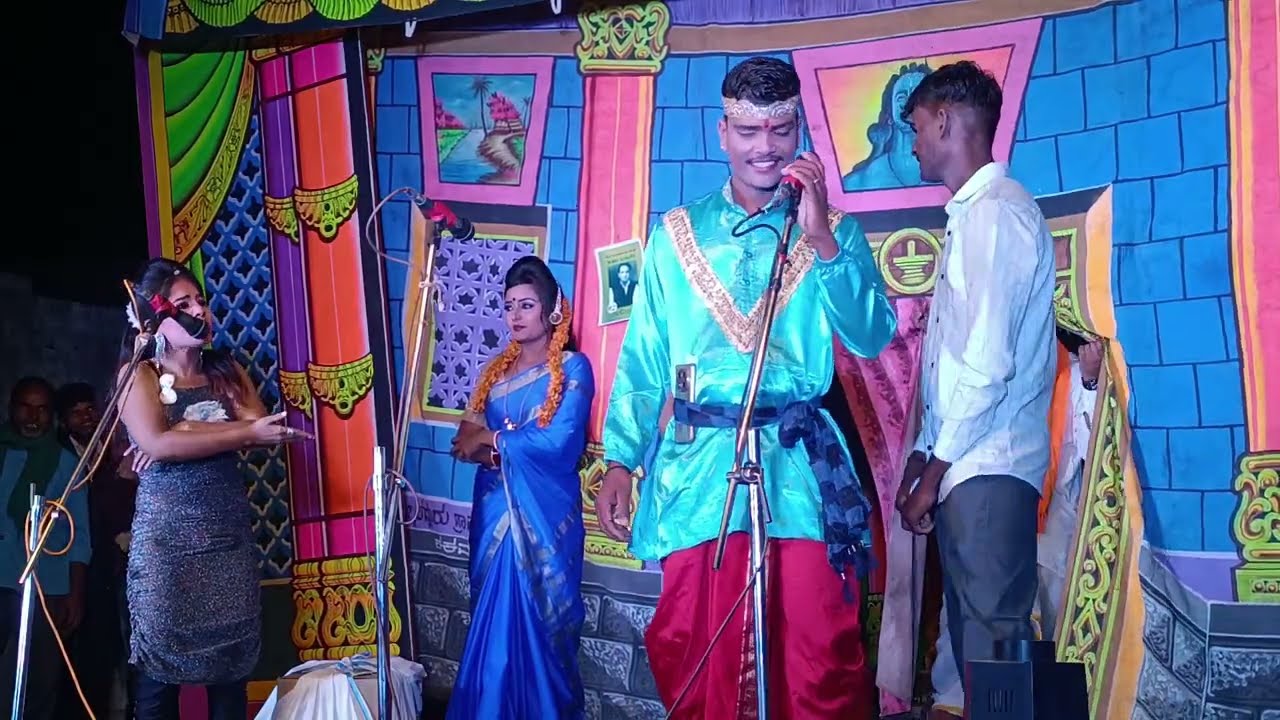 ಪ್ರಿಯಾ ಶಿರೋಳ ಬುತ್ತಿರೊಟ್ಟಿ ತಗೊಂಡು ಬಂದಾಳ ಆಕಳವಾಡಿ ನಾಟಕ || priya shirol comedy video ||👌❤️😄