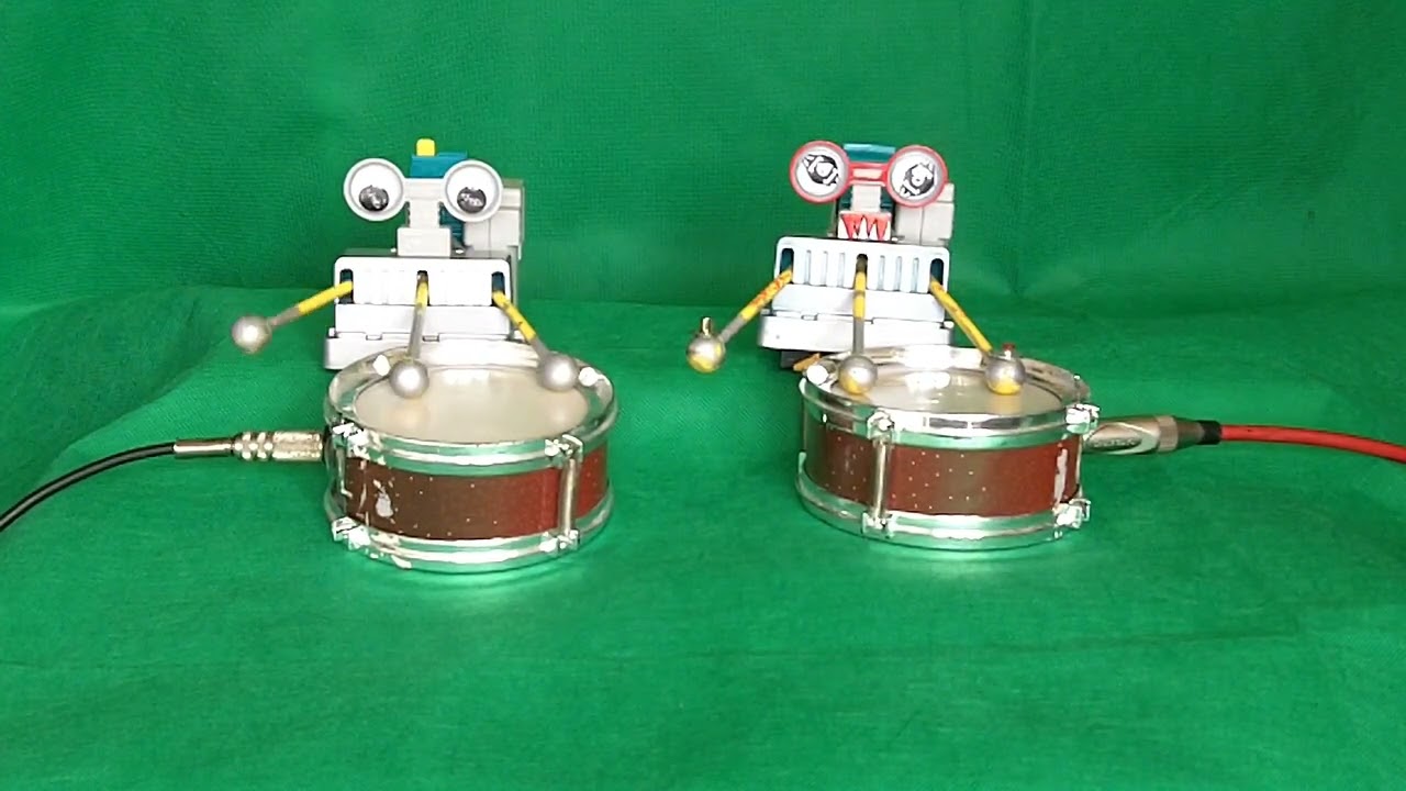 Drumming robots! by Psychiceyeclix #circuitbent #robots #robotmusic #electronicmusic #soundart