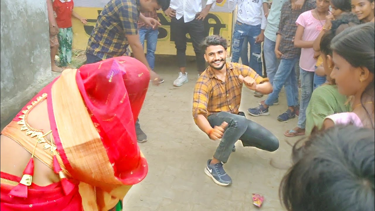 मेरी छतीया मे दर्द चले रसिया //  Meri chhatiya Mein Dard Chale // मनोज गुर्जर का शानदार डांस