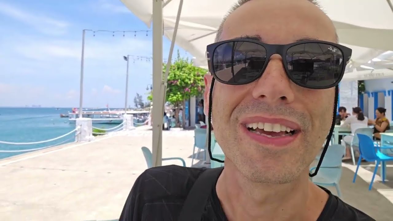DA NANG VIETNAM BEACH TOUR