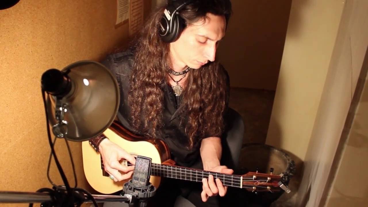 SNOWY MORNING COMING DOWN | Baritone Ukulele / Cigar Box Guitar Instrumental