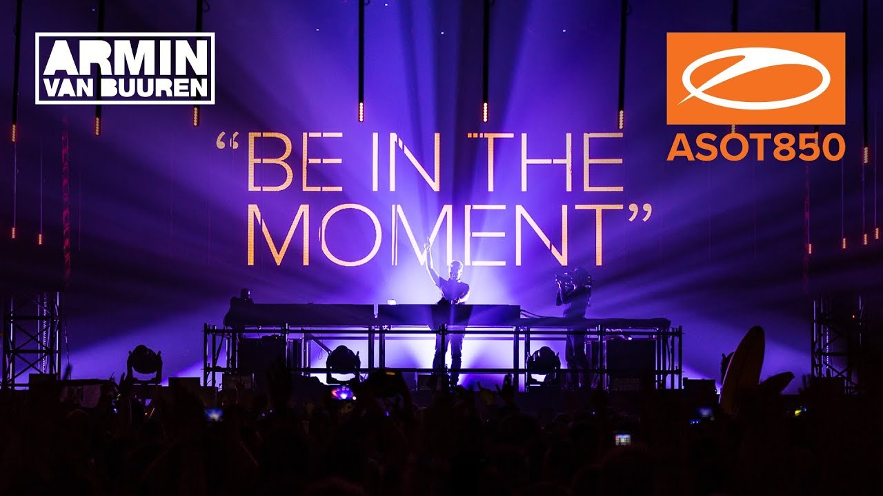 Armin van Buuren live at A State Of Trance 850 (Jaarbeurs, Utrecht - The Netherlands) [Warm Up Set]