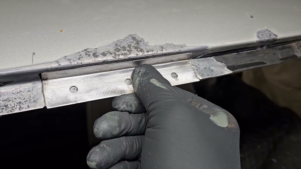 Устранение ржавчины на раме лобового стекла Tacoma